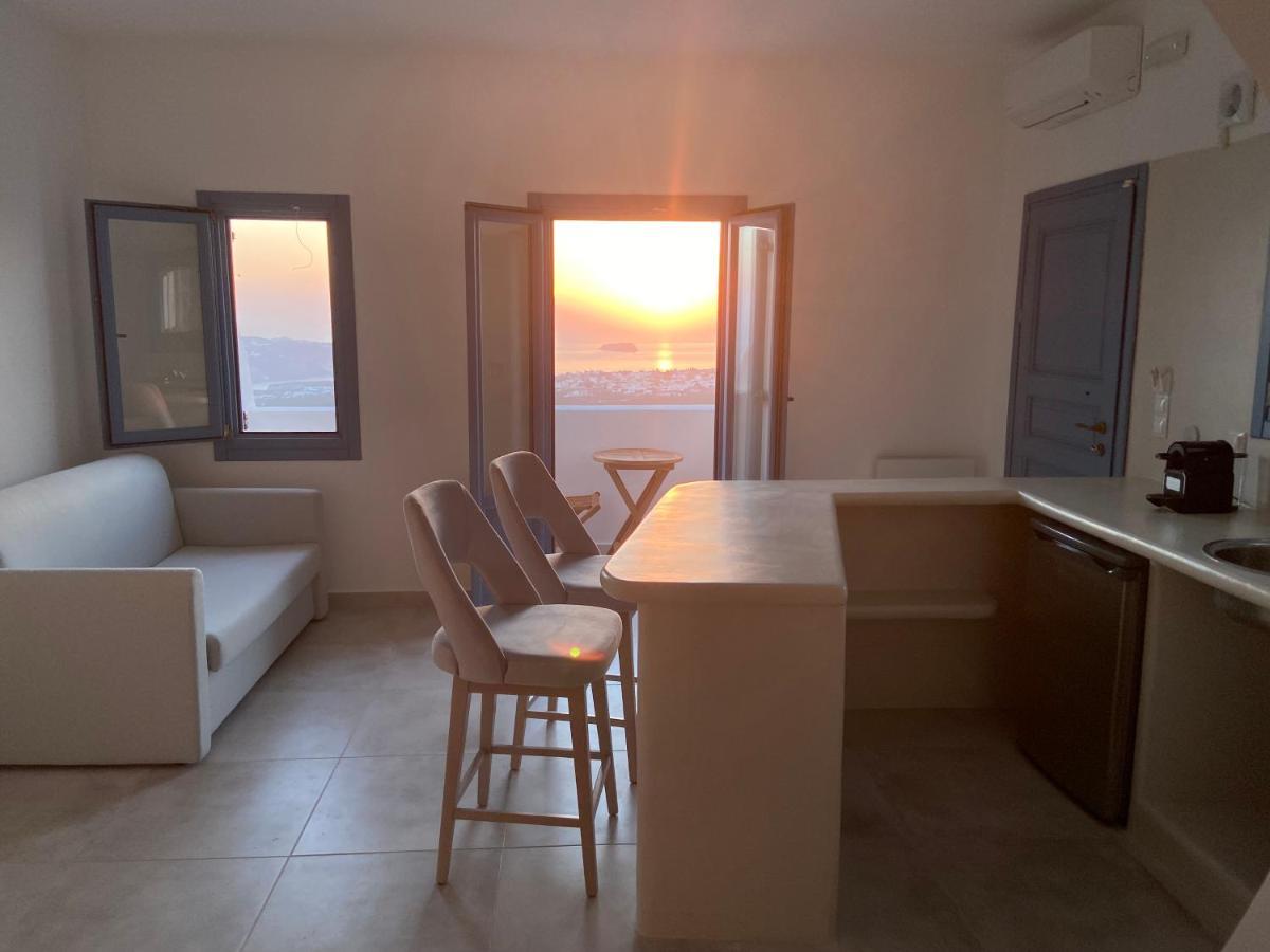 Ena Suites Santorini Pýrgos Exterior foto