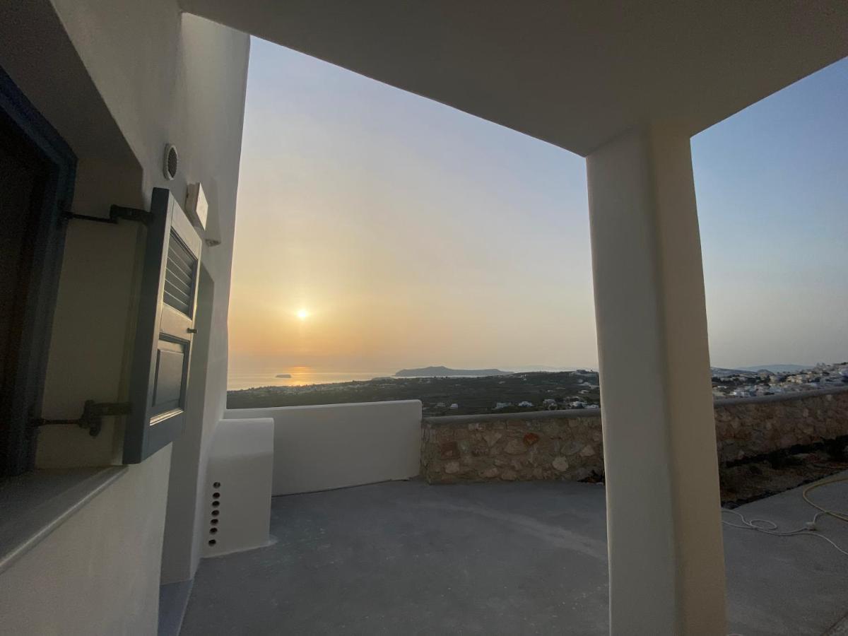 Ena Suites Santorini Pýrgos Exterior foto