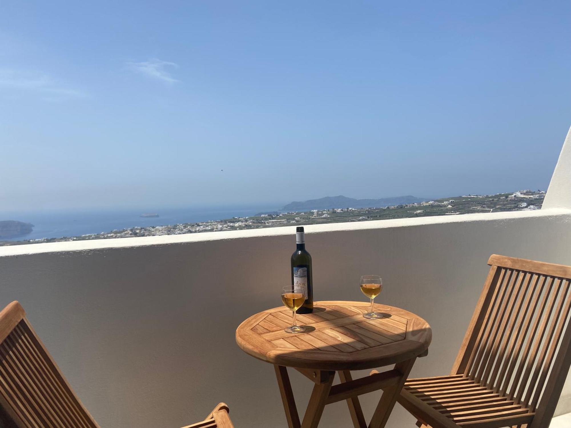 Ena Suites Santorini Pýrgos Exterior foto