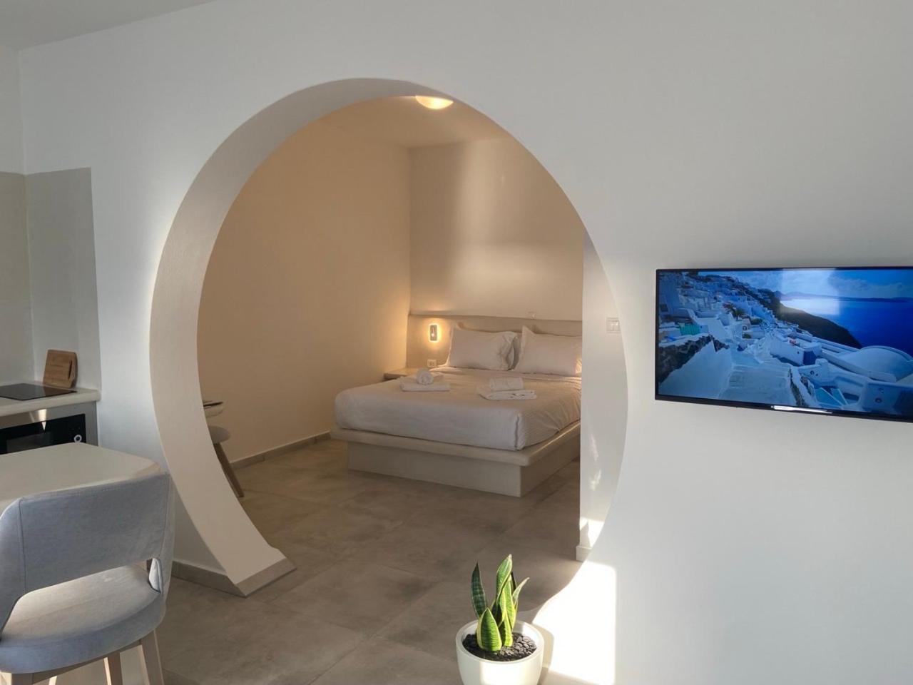 Ena Suites Santorini Pýrgos Exterior foto