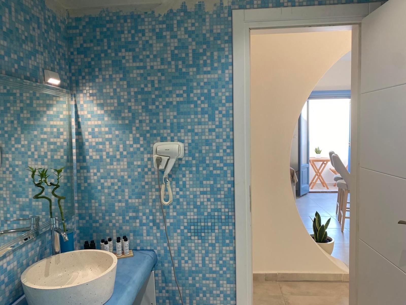 Ena Suites Santorini Pýrgos Exterior foto
