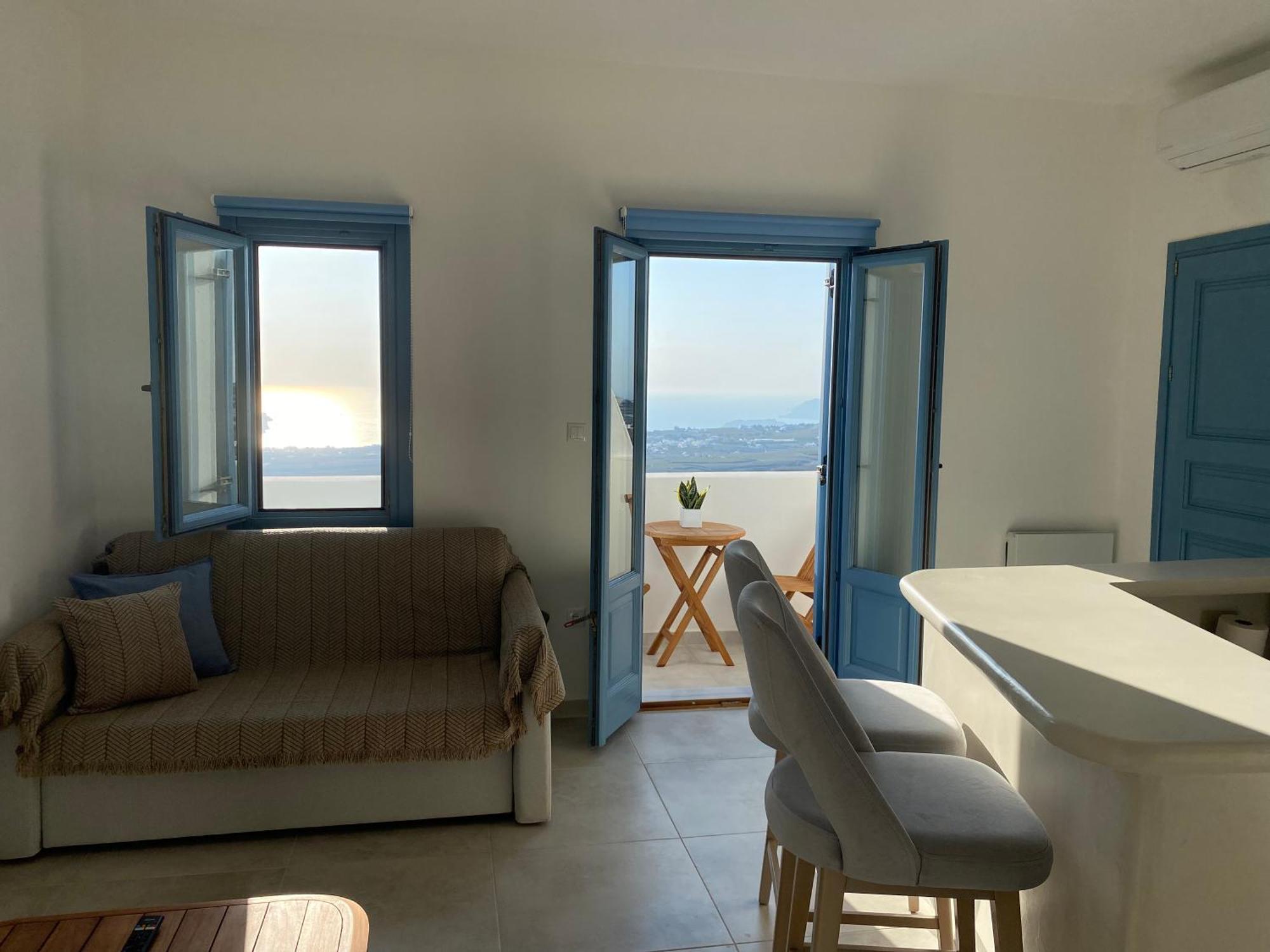 Ena Suites Santorini Pýrgos Exterior foto